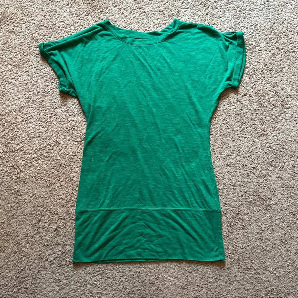 Xhilaration Women’s Crewneck Short Sleeve Tunic Top Green Medium Rolled Sleeve
